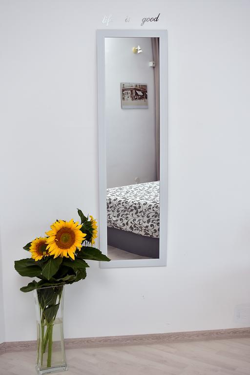 One Ii Apartment